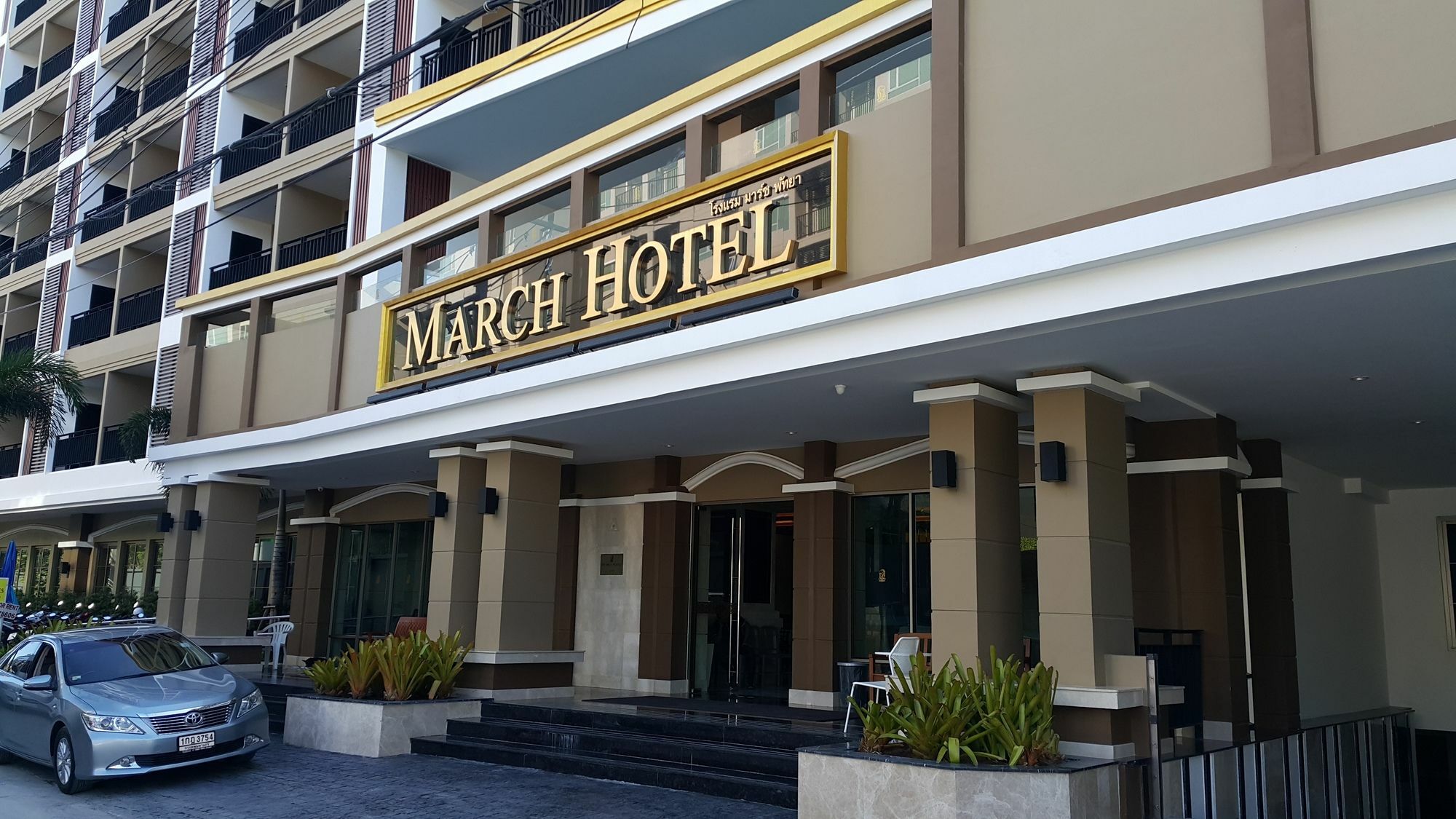 March Hotel Pattaya Bagian luar foto
